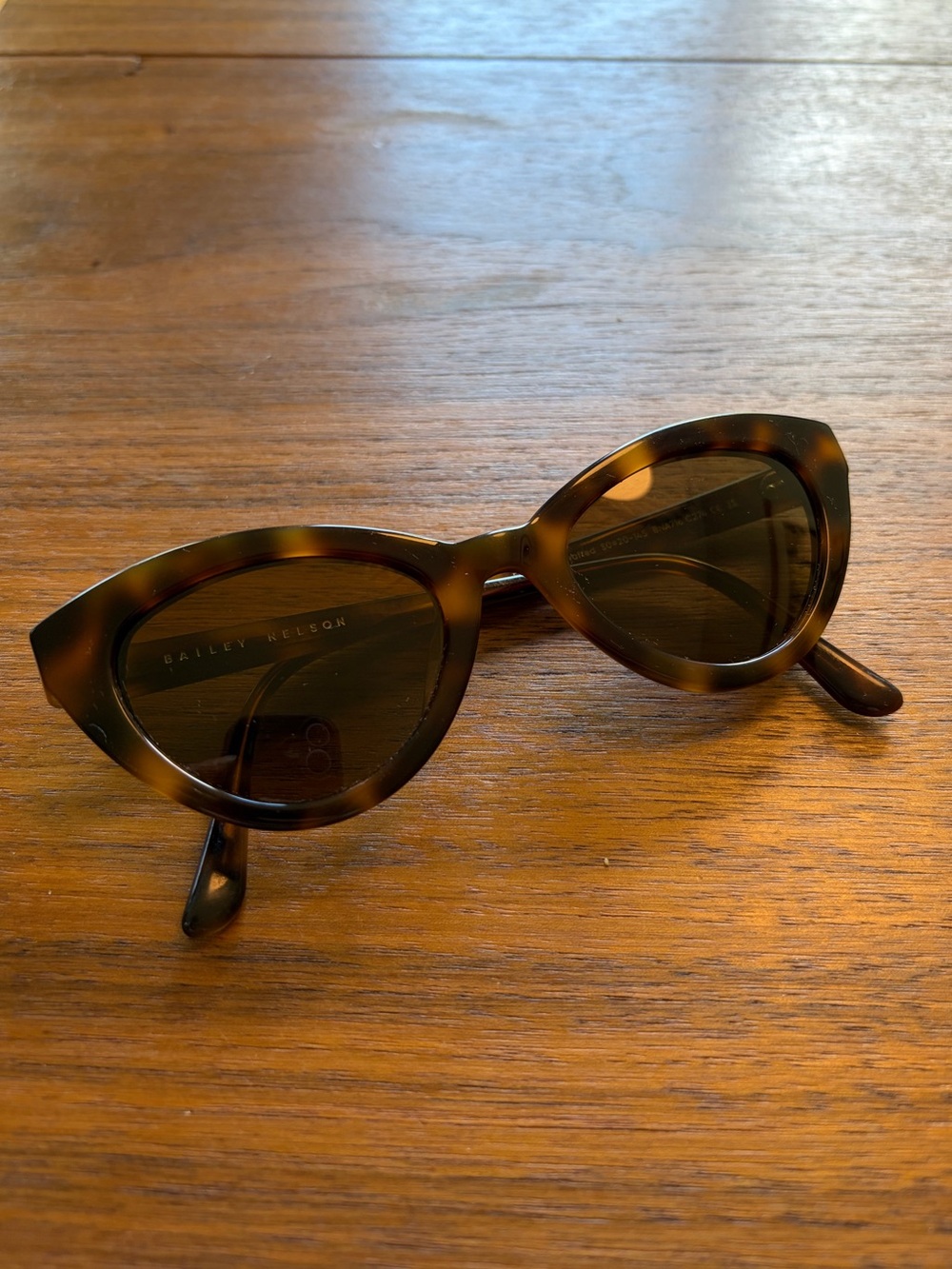 Bailey Nelson Women's Tortoiseshell Cat Eye Sunglasses - Brown